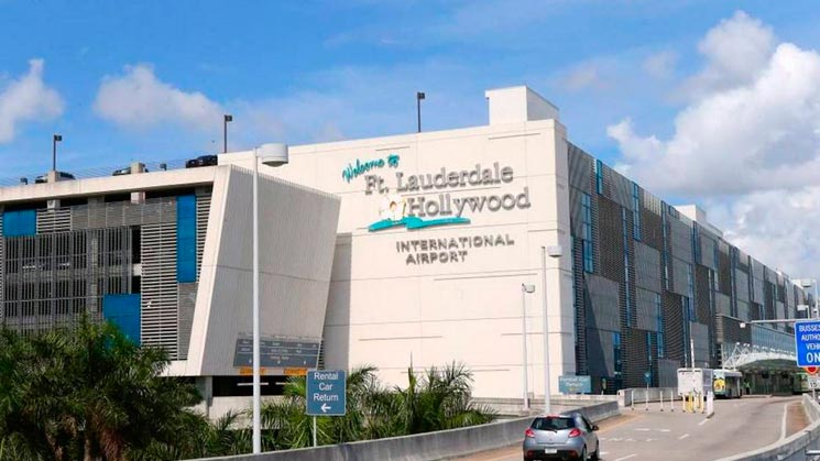 Tormentas eléctricas generan caos en aeropuerto internacional de Fort Lauderdale-Hollywood