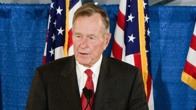 Momentos brillantes: así fue la vida de George H. W. Bush