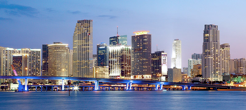 Condominios de lujo se quedan sin compradores en Miami
