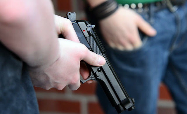 Arrestan a estudiantes con armas de fuego en Lake Brantley High School