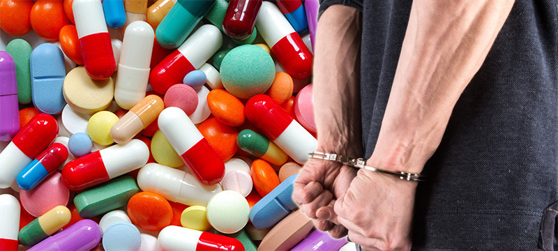 Dueño de farmacia condenado a prisión por estafar a Medicare