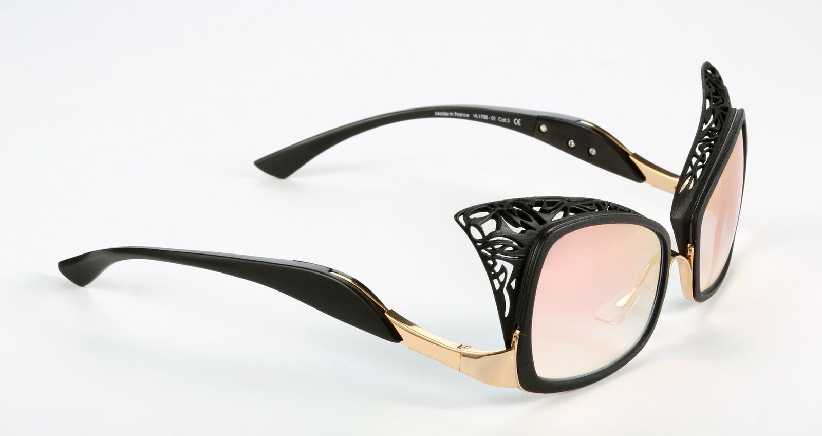 No te puedes quedar sin tus lentes de sol impresos en 3D, lo último de la industria óptica
