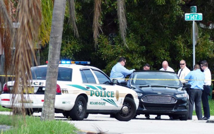 Policía de Miami-Dade busca a dos adolescentes prófugos de la Academia Juvenil de Miami