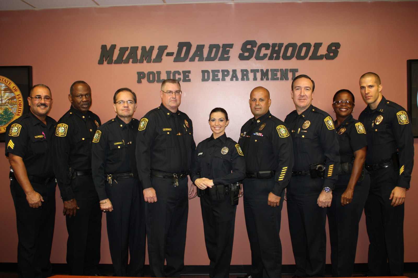 Policía Escolar de Miami-Dade organiza Feria de Trabajos para el viernes 7 de diciembre