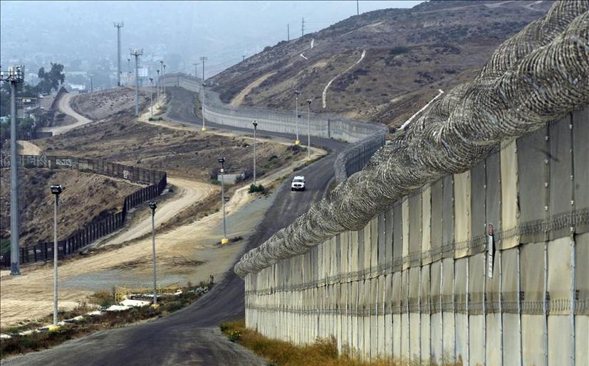 Cámara baja aprueba $ 5.7 mil millones para el muro fronterizo