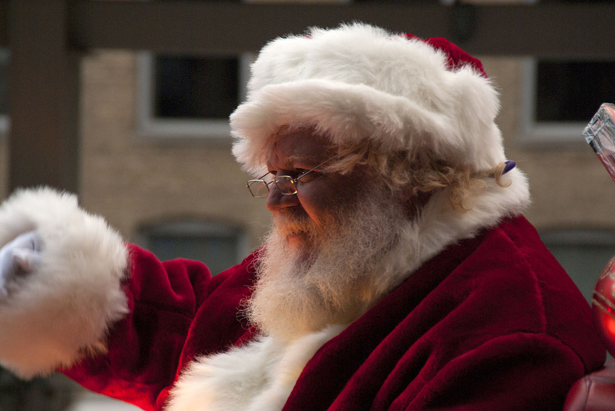 Hombre gritó “Santa Claus no existe” en festival navideño en Florida