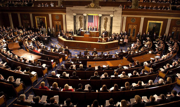 Cámara de Representantes votará para enviar al Senado cargos contra Trump