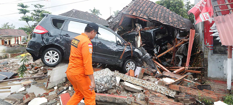 Tsunami en Indonesia deja un saldo de 222 fallecidos y casi 843 heridos
