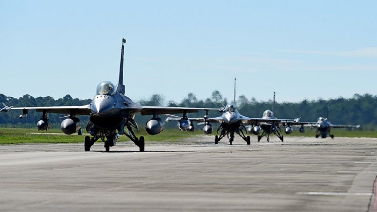 Senador Marco Rubio se comprometió a apoyar reconstrucción de Base de la Fuerza Aérea de Tyndall