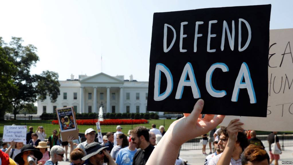 Representante demócrata aseguró que no incluirán DACA en conversaciones sobre seguridad fronteriza