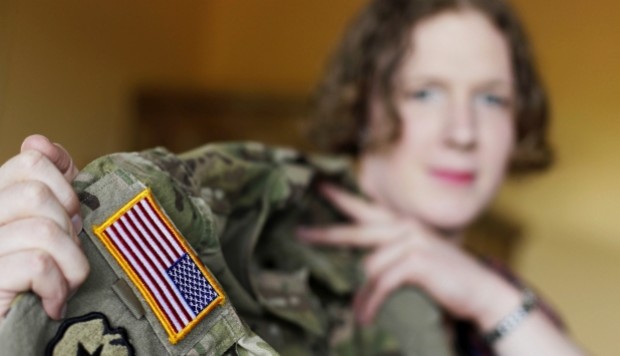 Personas transgénero no podrán cumplir con servicio militar si avanza plan de administración Trump