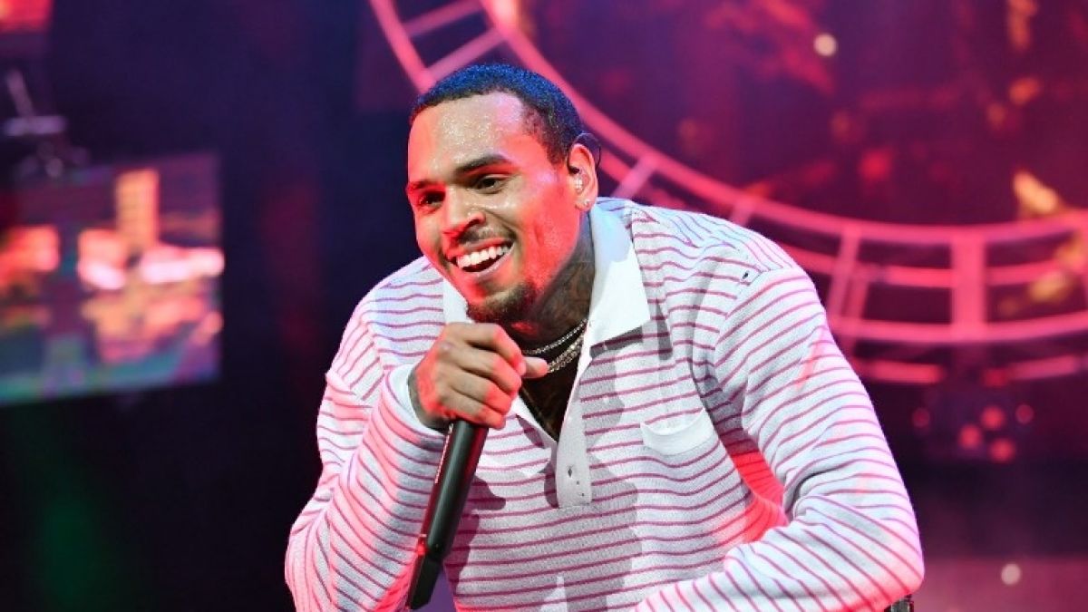 Chris Brown, detenido en París acusado de violación