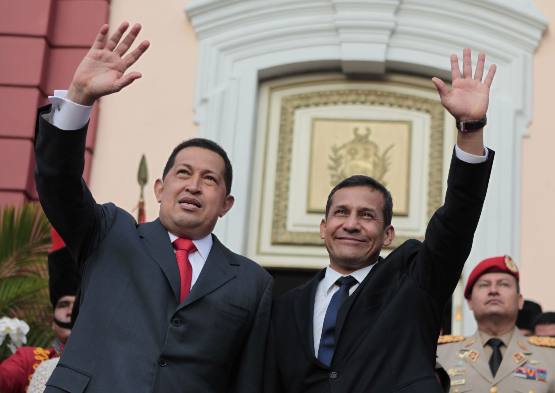 Negocios de Chávez y Humala salen a luz