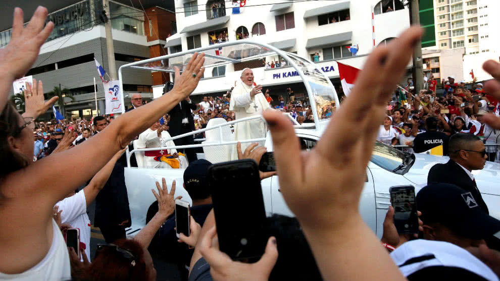 El papa Francisco llegó a Panamá para celebrar la Jornada Mundial de la Juventud