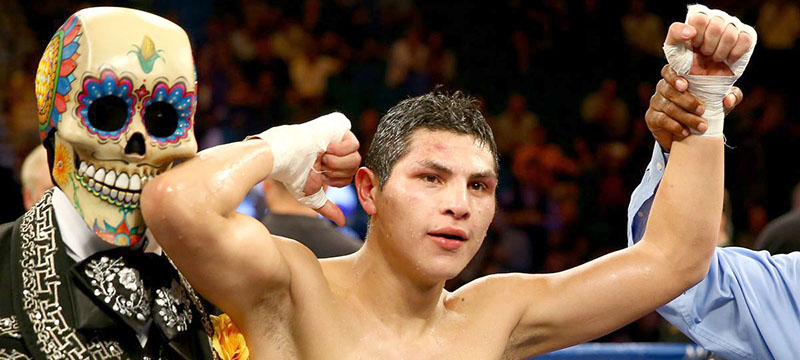 Boxeo: Pablo César Cano dejó en la lona a Jorge Linares en el primer asalto