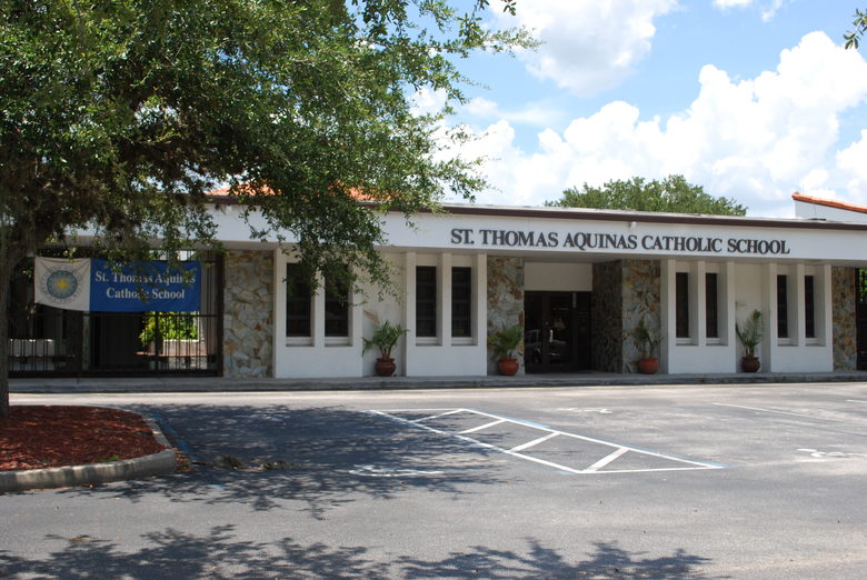 Arrestan a maestro de escuela católica de Fort Lauderdale por abuso sexual