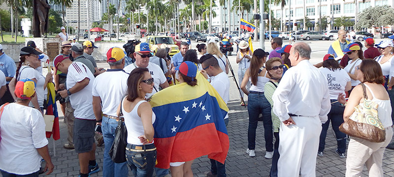 Venezolanos en Florida: contentos con Trump pero simpatizan más con los demócratas