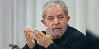 Condenan a Lula da Silva a 12 años de prisión por delitos de corrupción