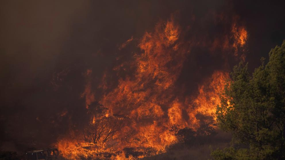El sur de California se enciende en llamas nuevamente