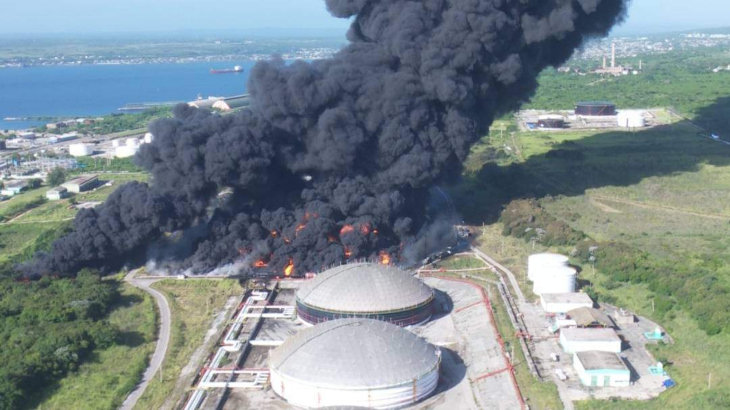 Experto explica fallo de seguridad en tanques incendiados en Cuba