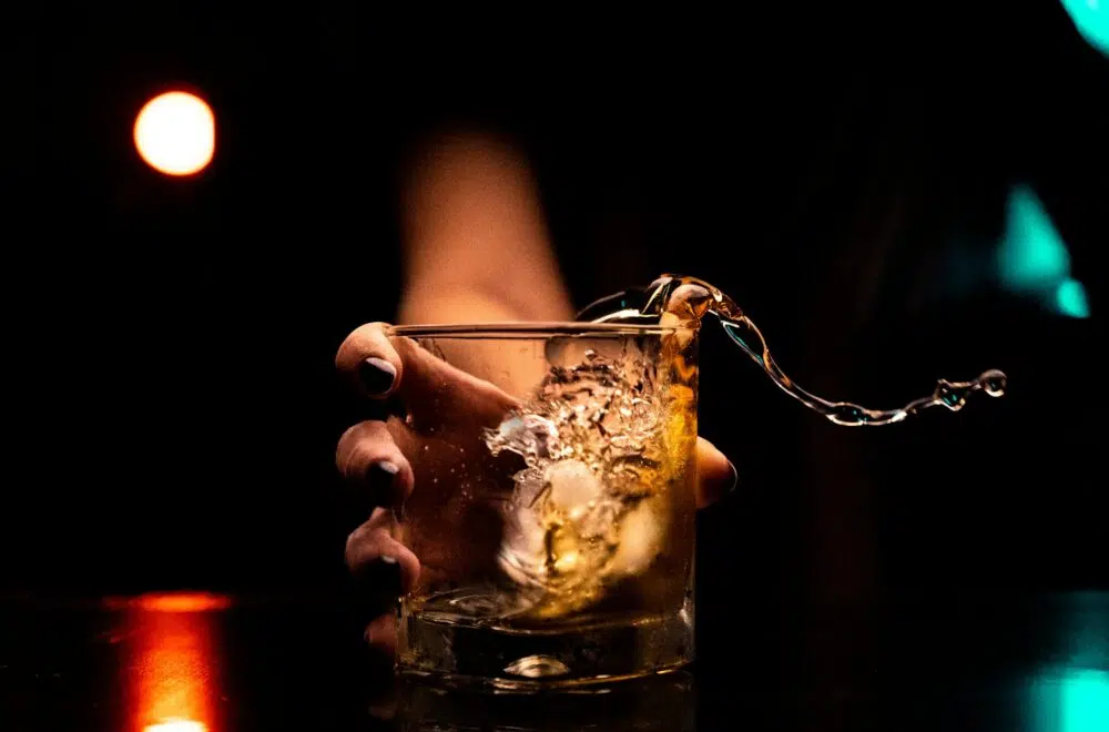 Una copa al día: la nueva recomendación de los científicos sobre el alcohol