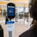 Tu cara es tu pasaporte: la tecnología que está cambiando el ingreso a aeropuertos de EE.UU.