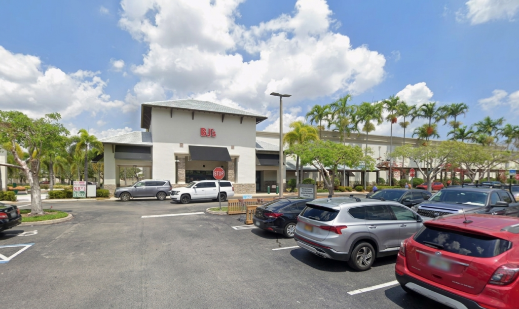 Empleado de BJ's arrestado en Broward
