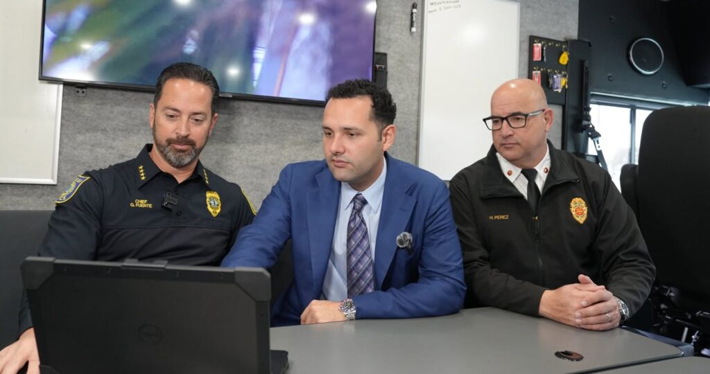 Alcalde de Hialeah multado