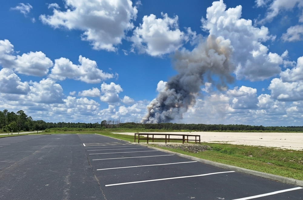 Miami-Dade activa alerta por mala calidad del aire debido a incendios forestales