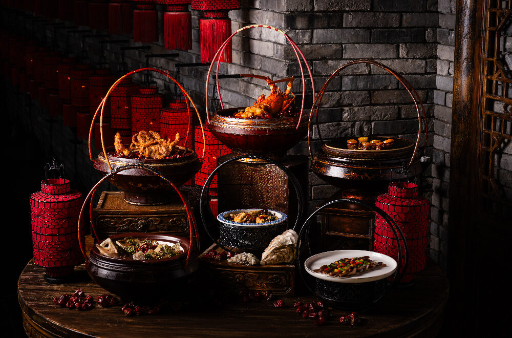 Sabores de fuego y humo: Hutong Miami regresa a sus raíces con menú especial