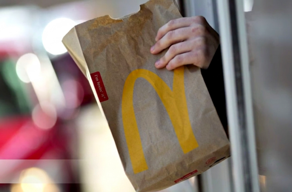 McDonald’s prueba su nueva IA bilingüe para pedidos en drive-thru