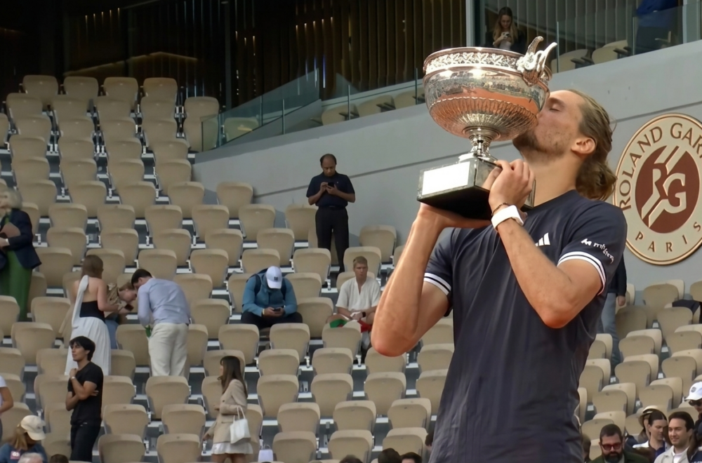 Alexander Zverev se corona campeón de Roland Garros tras una final inolvidable