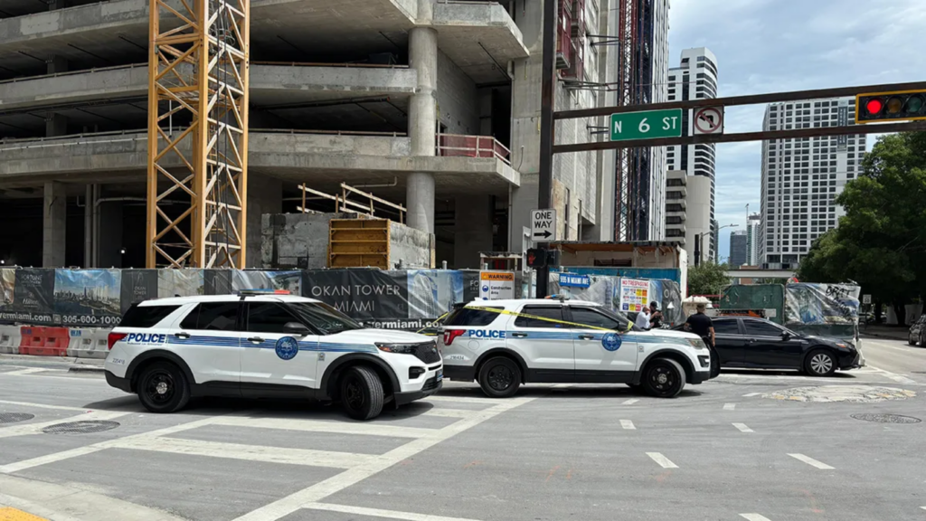 ACCIDENT DOWNTOWN MIAMI CONSTRUCCION