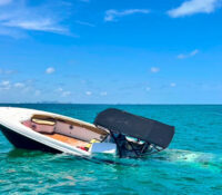 Susto en alta mar: rescatan a 4 náufragos de bote inundado cerca de Key Biscayne