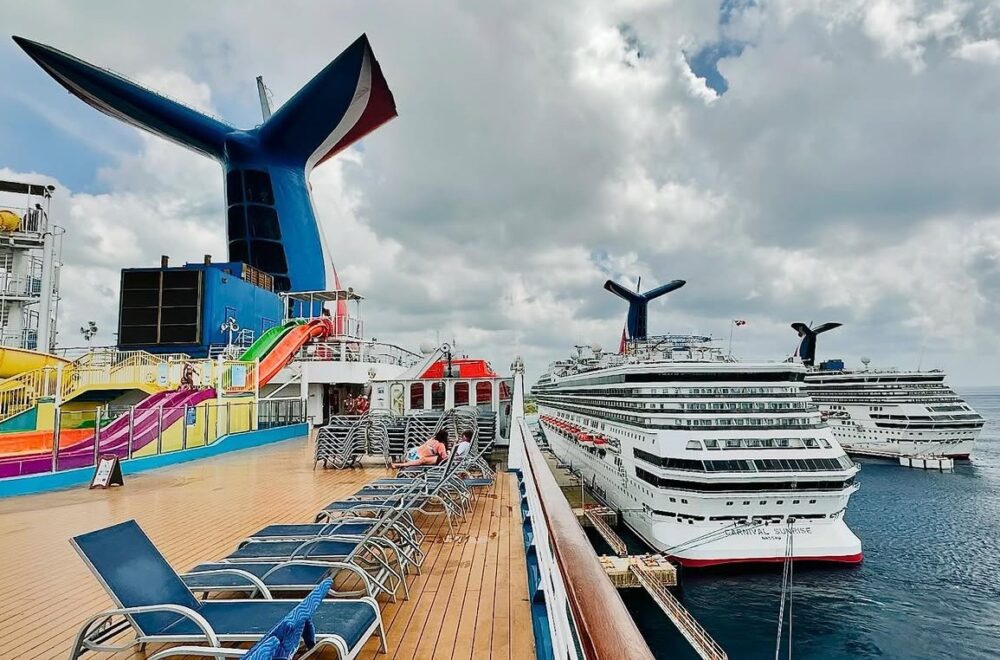 Mujer embarazada es evacuada de crucero Carnival tras presentar complicaciones médicas