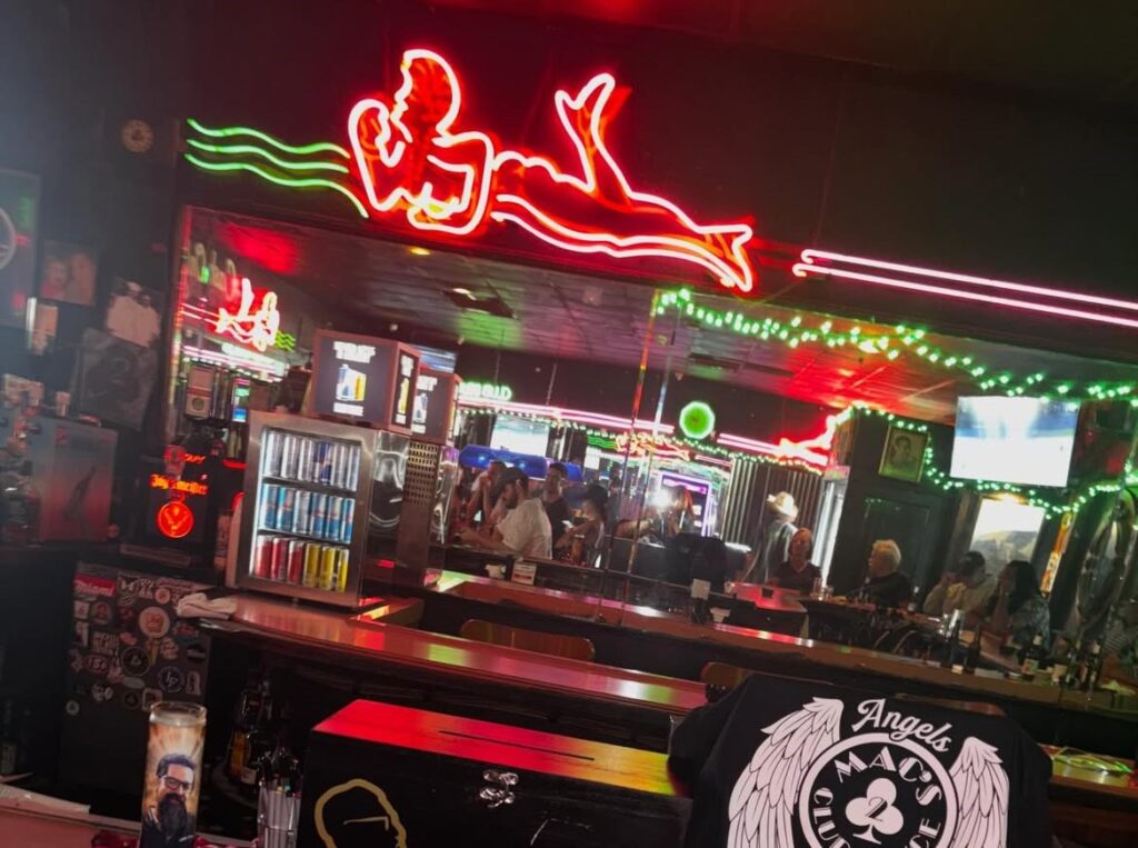 Mac's Club Deuce Miami Beach