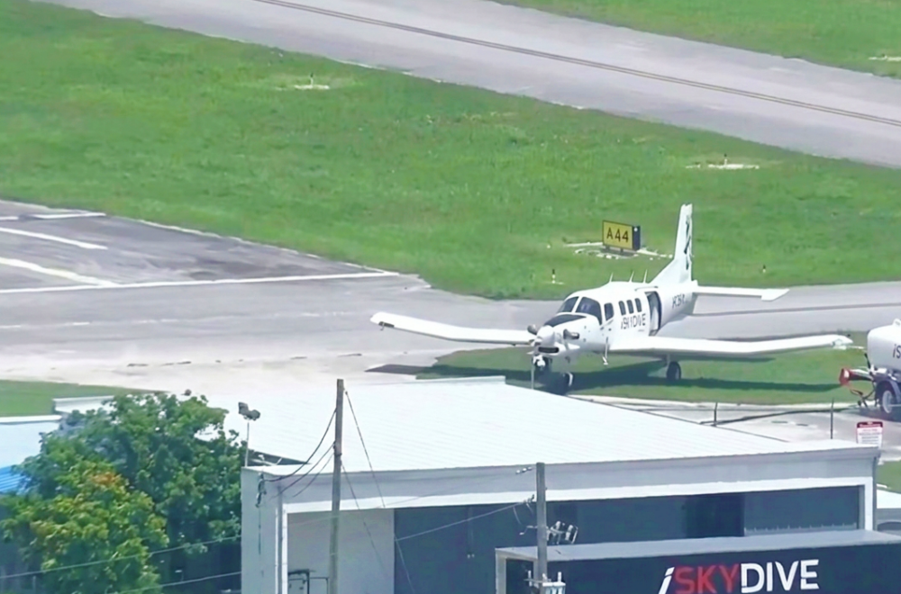 Un salto en paracaídas termina en emergencia en aeropuerto de Homestead