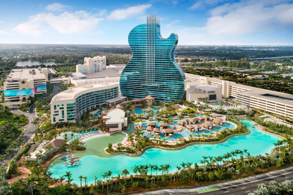 Hard Rock subirá los sueldos de sus trabajadores en EEUU
