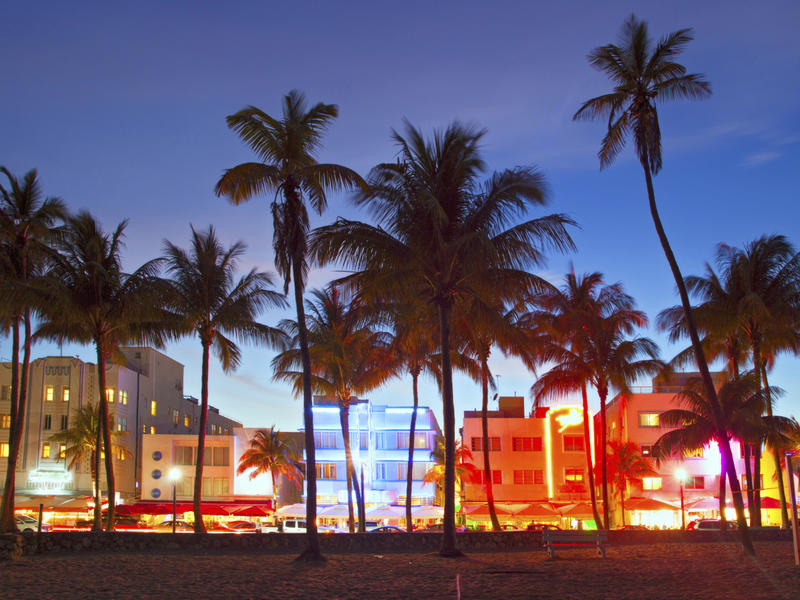 Miami Beach desactiva el toque de queda para que los clubes permanezcan abiertos