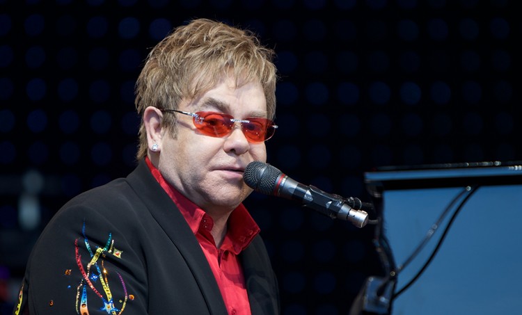 ¡Desde casa! Elton John , Billie Eilish, Mariah Carey y Alicia Keys ofrecerán un concierto que recaudará fondos a organizaciones benéficas
