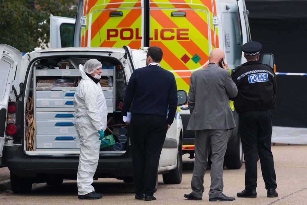 Encontraron 39 cadáveres en el contenedor de un camión en Reino Unido