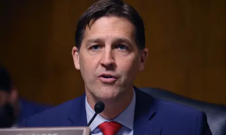 Estudiantes de la Universidad de Florida protestan contra Ben Sasse