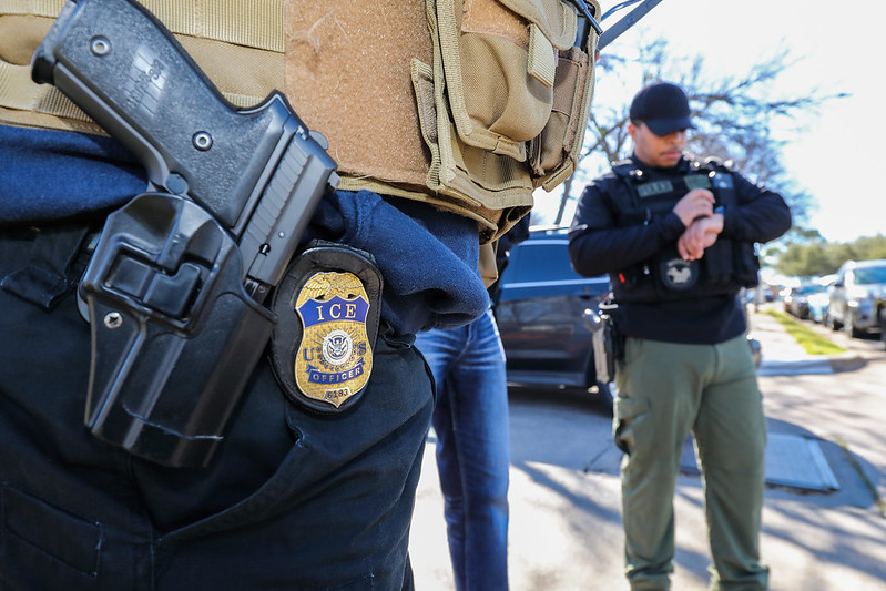 Alcaldesa de Miami limita al mínimo legal la cooperación con ICE