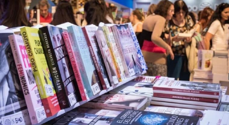 La Feria del Libro de Miami inició con música y literatura