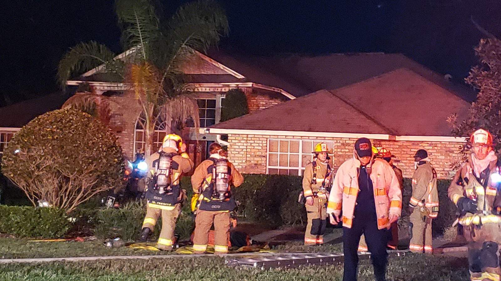 bomberos del Condado de Orange: “El incendio en la casa del Dj Johnny Magic probablemente comenzó en la chimenea”