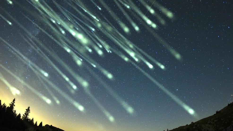 Captan espectaculares imágenes de un meteorito que cruzó el cielo de EE UU