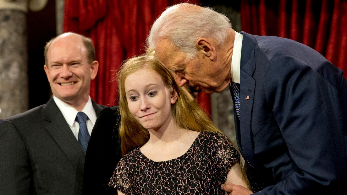 Twitter censura imágenes de Biden manoseando a menores en un acto oficial