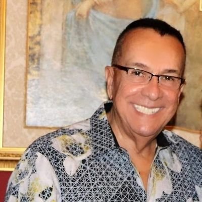 Fallece el actor y dramaturgo Roberto Antínoo en Miami