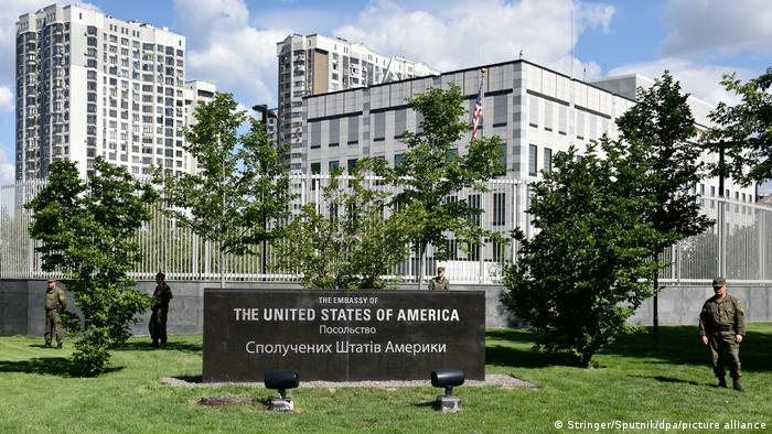 Reactivan actividades de la embajada de EE.UU. en Ucrania