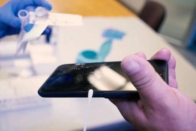 Desarrollaron un test para detectar el covid-19 con smartphones